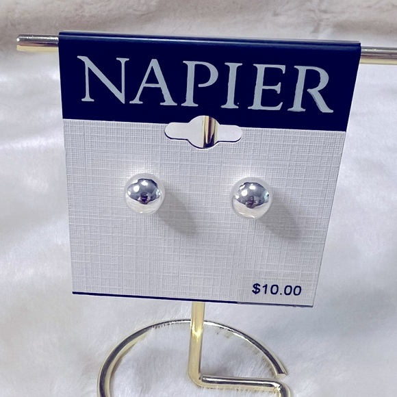 Napier Silver Post Stud Earring NWT - Picture 1 of 3